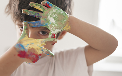 https://www.boxkids.club/blog/10-atitudes-de-pessoas-criativas/